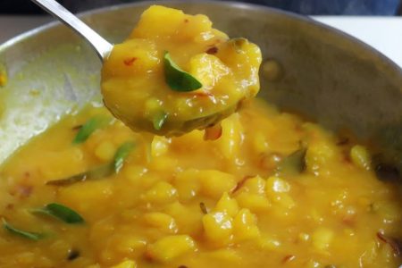 നാടൻ വിഭവമായ കൊള്ളിഷ്ടു കഴിച്ചിട്ടുണ്ടോ. 😋😋 കപ്പ ഉണ്ടേൽ ഇതുപോലെയൊന്ന് ഉണ്ടാക്കി നോക്കൂ 👌👌
