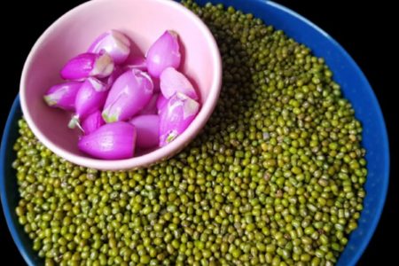 ചെറുപയർ ഒരു തവണ ഇതുപോലെ ഒന്ന് തയ്യാറാക്കി നോക്കൂ..ഏതു നേരവും കഴിക്കാനിതാ ഒരു സൂപ്പർ പലഹാരം.!! | Cheru Payar Paniyaaram Recipe