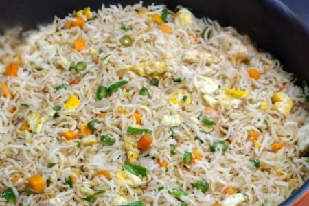 എന്താ ടേസ്റ്റ്! പെർഫെക്റ്റ് എഗ്ഗ് ഫ്രൈഡ് റൈസ് എന്നൊക്കെ പറഞ്ഞാൽ ഇതാണ് മക്കളേ! വെറും 10 മിനിറ്റിൽ അടിപൊളി എഗ്ഗ് ഫ്രൈഡ് റൈസ്!! | Perfect Egg Fried Rice Recipe
