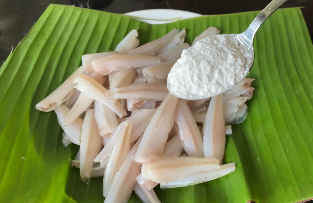 Easy Netholi Fish Cleaning Tip Using Rice Flour