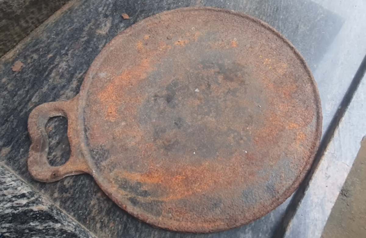 Tip To Season Cast Iron Dosa Tawa